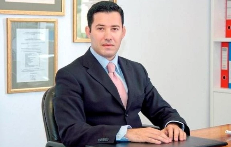 Εντός ελληνικών συνόρων υποχρεώνεται να παραμείνει ο Ν. Μανιαδάκης